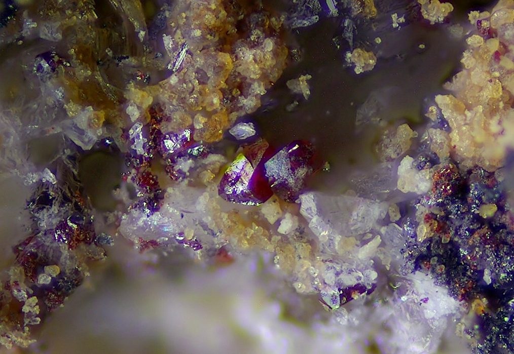 Tillmannsite crystal close-up